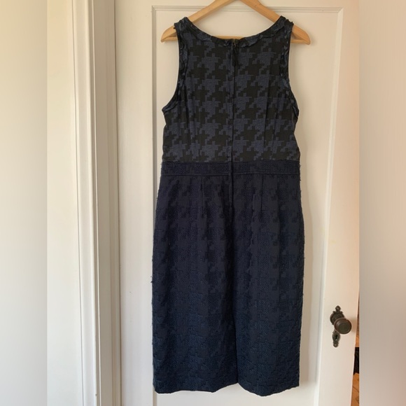 Bombshell midnight blue Banana Republic MadMen wiggle dress - Picture 3 of 7